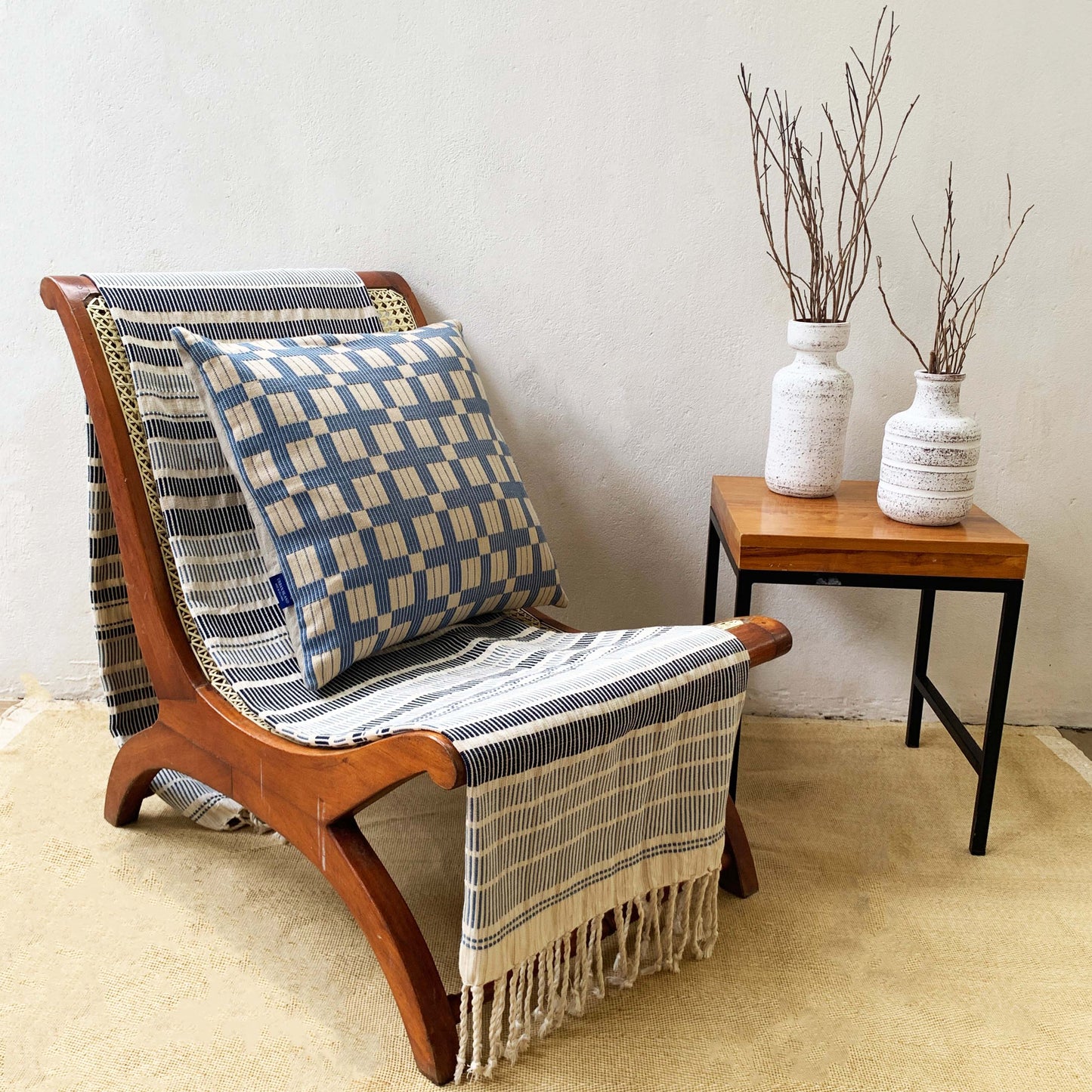 Handwoven Elpitiya Nil Throw