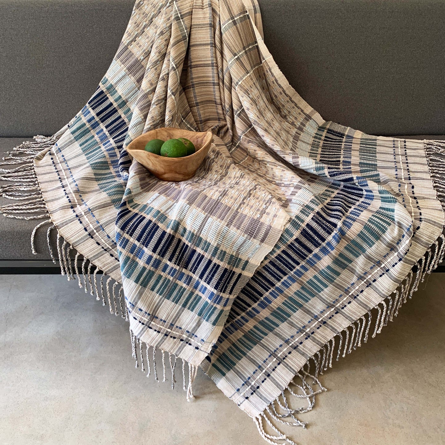 Handwoven Kanthale Ahasa Throw