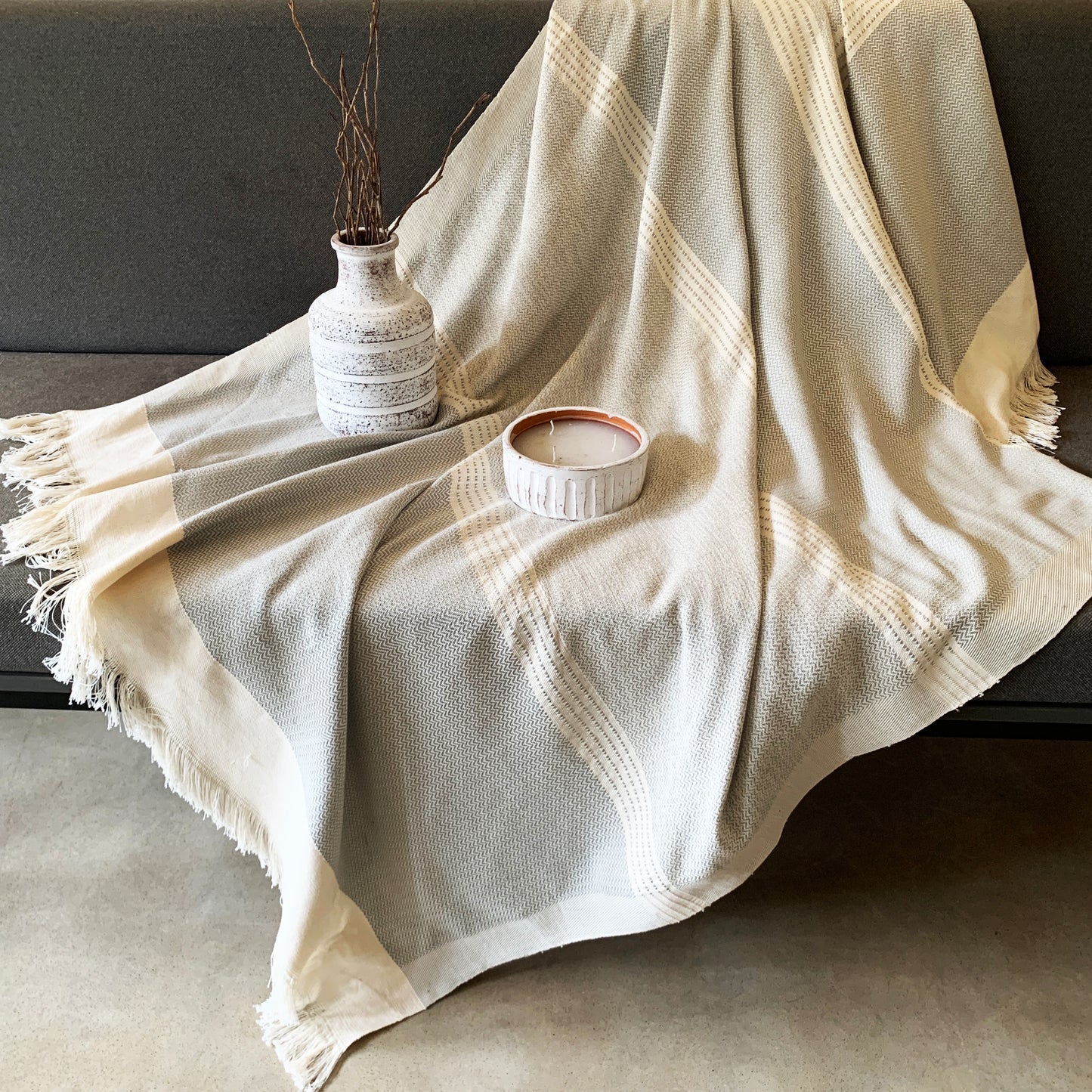 Handwoven Double Macadame Lightweight throw- Black