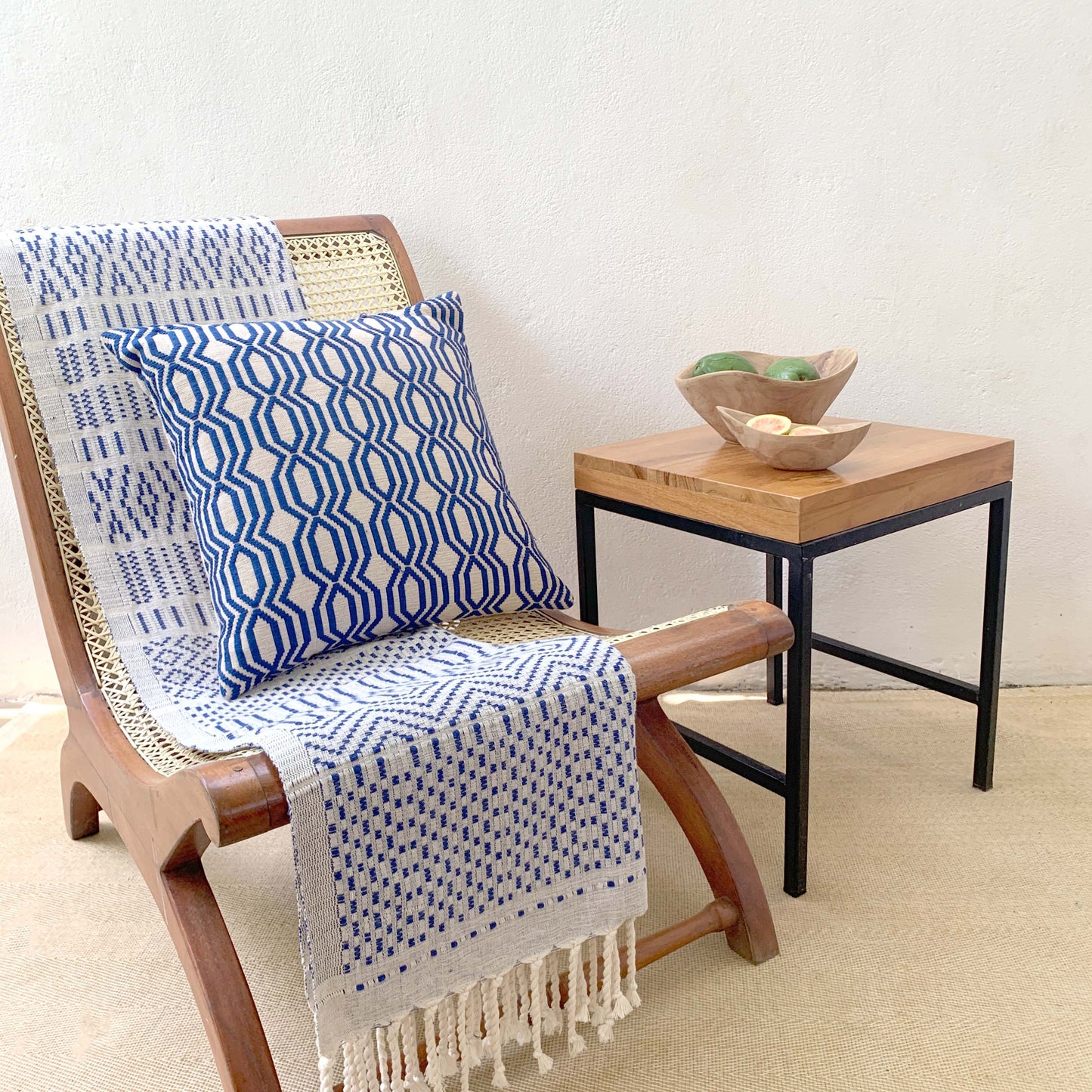Handwoven Nagolla Nil Throw