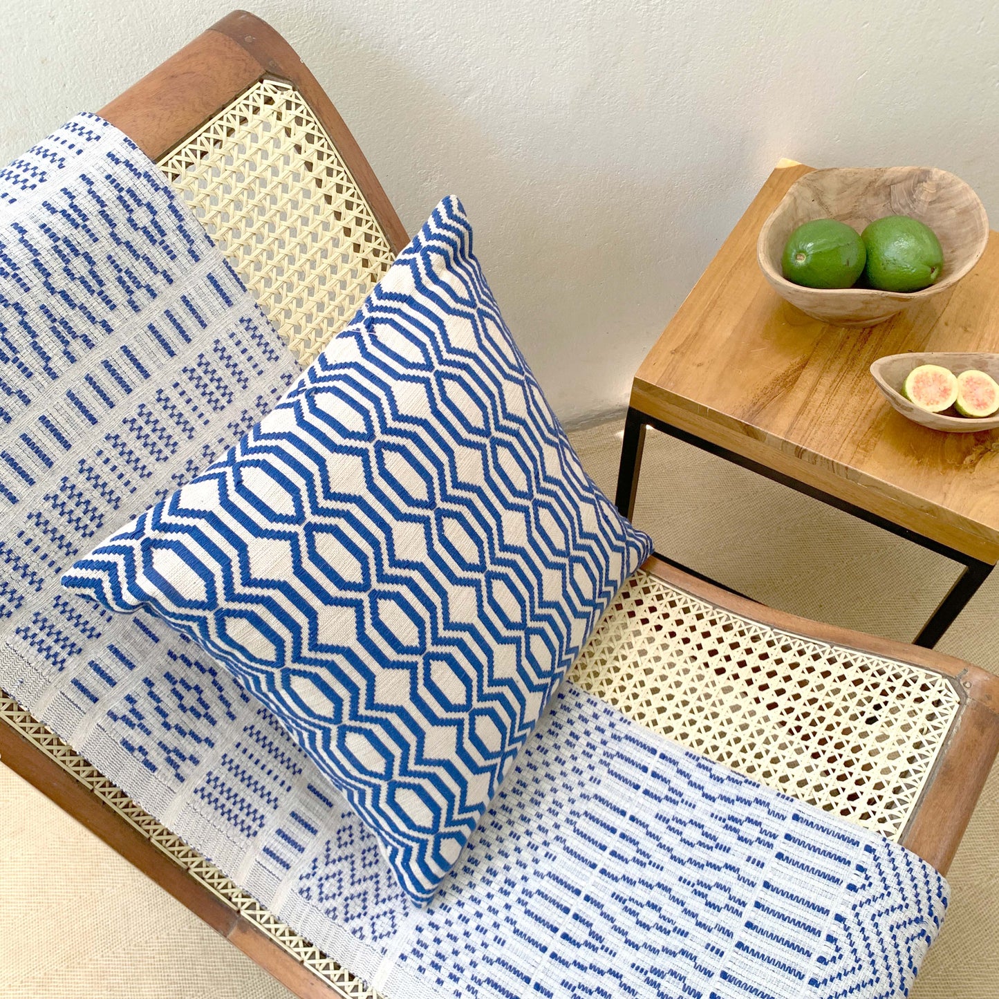 Handwoven Nagolla Nil Throw