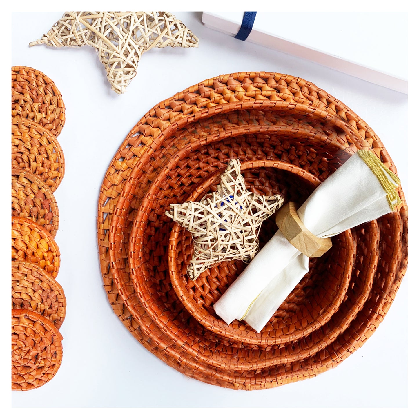 Palmyrah Tableware Holiday Gift - 4 Handwoven Basket set + 6 coasters