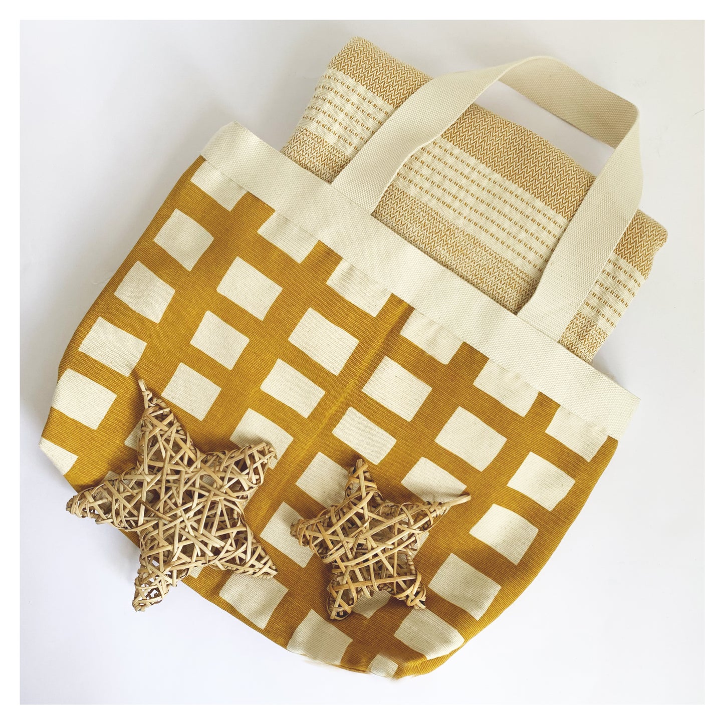 Holiday Travel Amber Tote