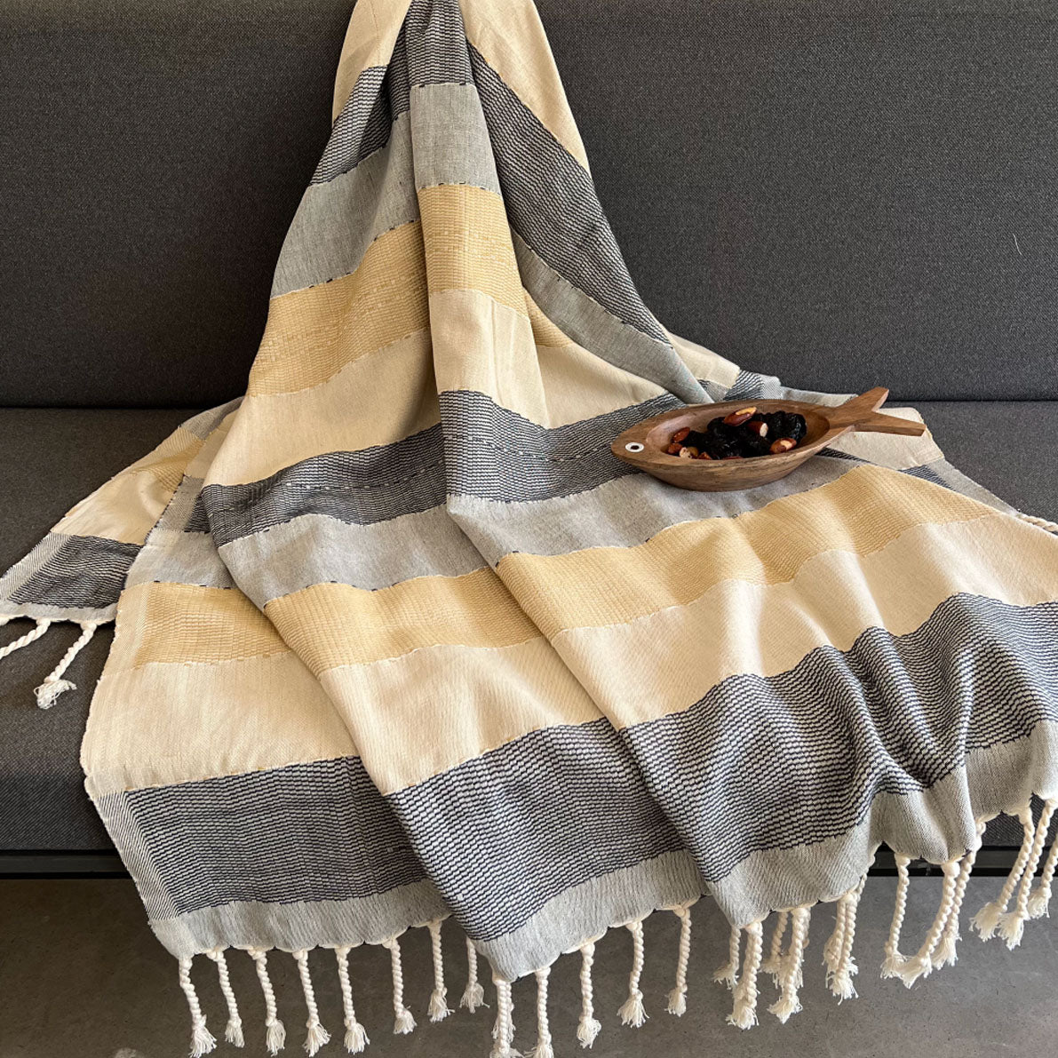 Handwoven Throw - Nude Grey