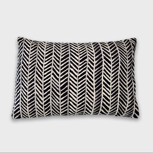 Artisanal Batik Lumber Pillow - Iratu - Black