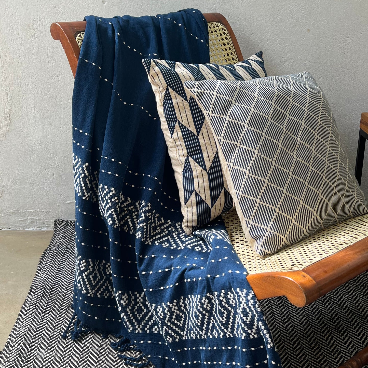 Handwoven Denim Knuckles Throw – Navy Ink with Pearl White